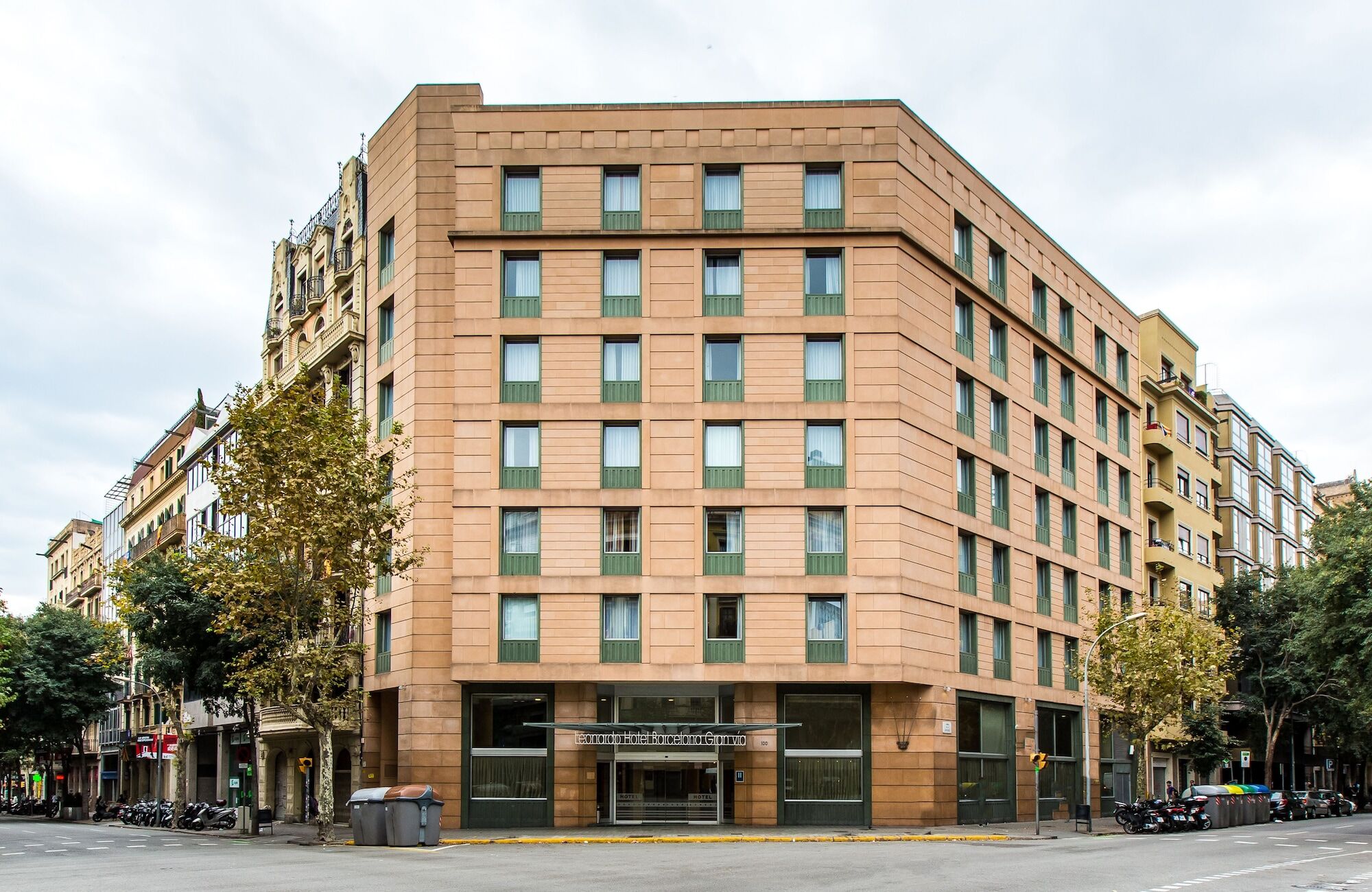 Leonardo Hotel Barcelona Gran Via Exterior photo